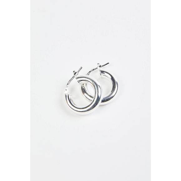 NEW VERMEER STUDIO small everyday hoops in silver - Picture 4 of 4